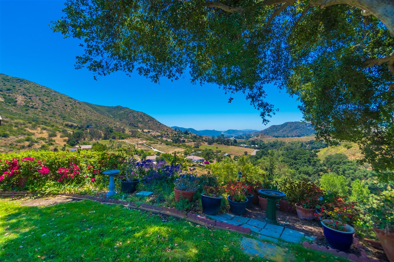 636 Stewart Canyon Road Fallbrook, CA 92028 - Photo 5 of 25