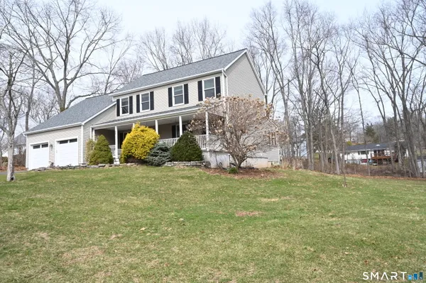 $650,000 | 46 McMahon Lane, North Branford, CT 06471
