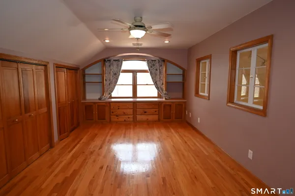 $650,000 | 46 McMahon Lane, North Branford, CT 06471