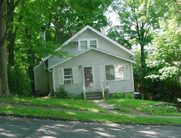 $2,050 | 45 Mead Street, Unit 1, Stamford, CT 06907