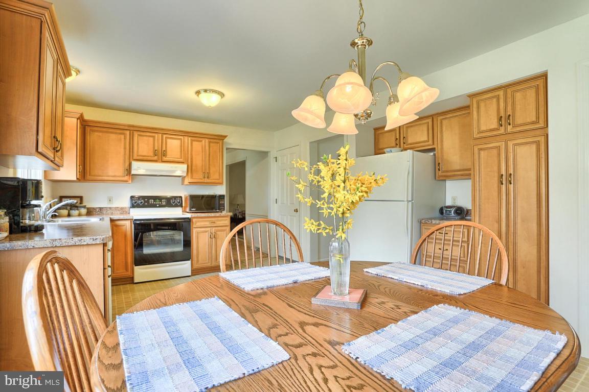 255 Kingsbridge Drive Lititz, PA 17543 - Photo 23 of 55 Gallery Image 23