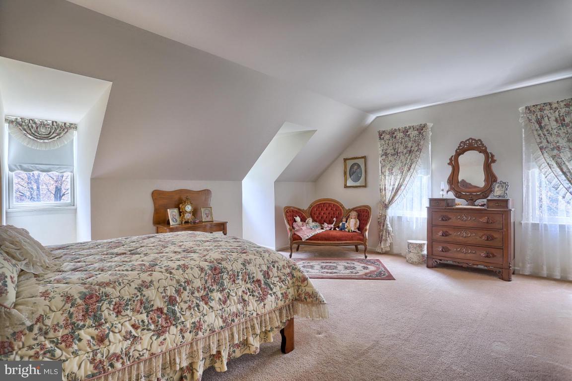 255 Kingsbridge Drive Lititz, PA 17543 - Photo 34 of 55 Gallery Image 34