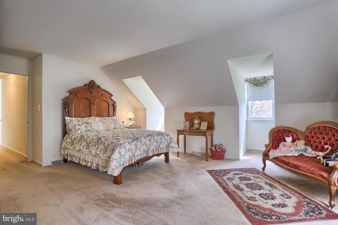 255 Kingsbridge Drive Lititz, PA 17543 - Photo 35 of 55 Gallery Image 35