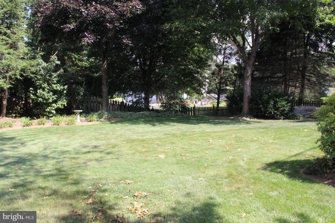 255 Kingsbridge Drive Lititz, PA 17543 - Photo 49 of 55 Gallery Image 49