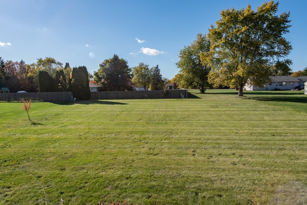 724 Roberts Road Winthrop Harbor, IL 60096 - Photo 22 of 31