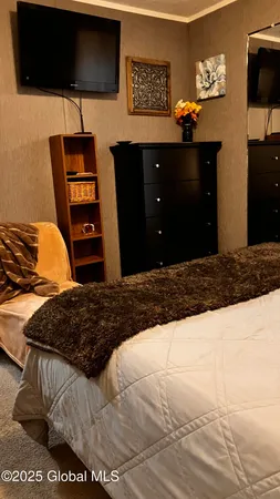 $2,300 | 4 Zephyr Lane, Saratoga Springs, NY 12866