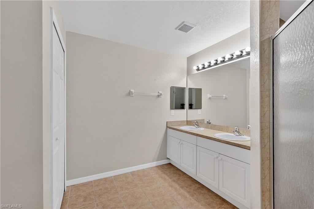 4307 12th Street Southwest Lehigh Acres, FL 33976 - Photo 14 of 25