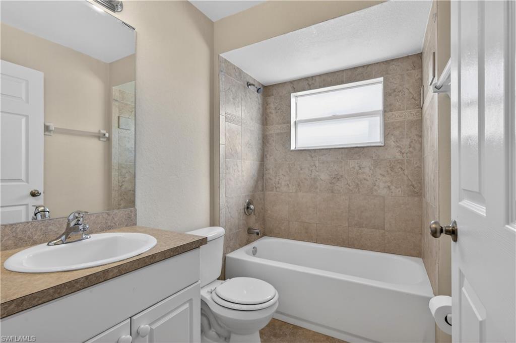 4307 12th Street Southwest Lehigh Acres, FL 33976 - Photo 6 of 25