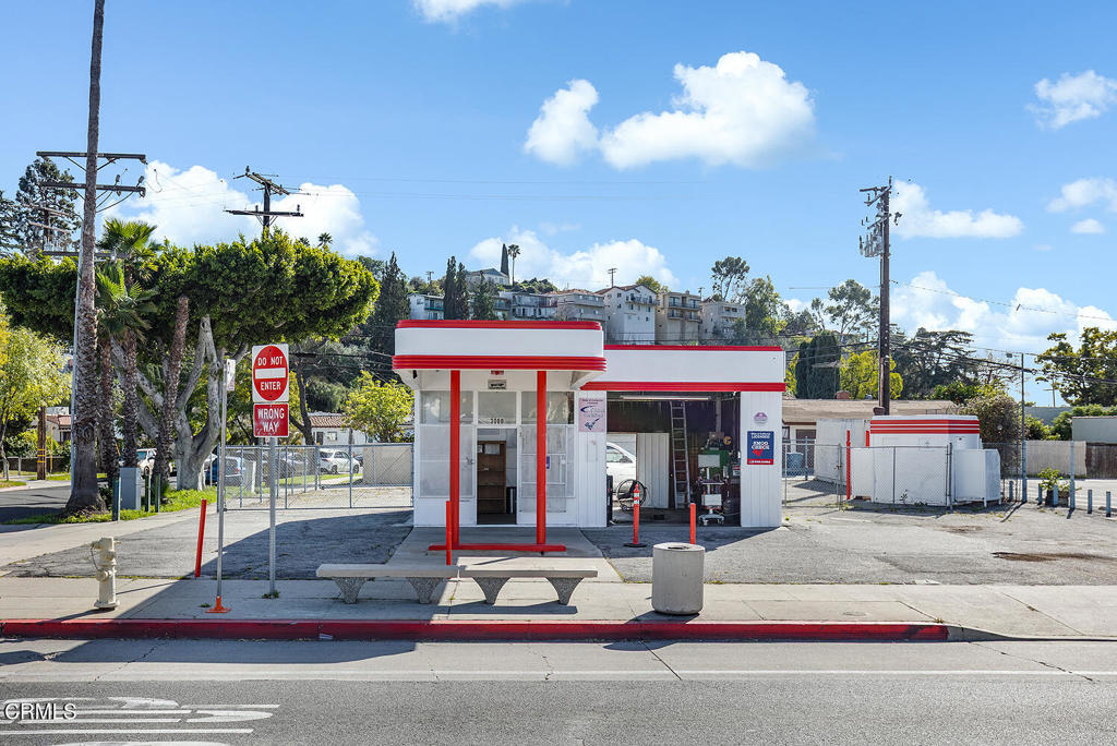 3000 W Main St 001-mls