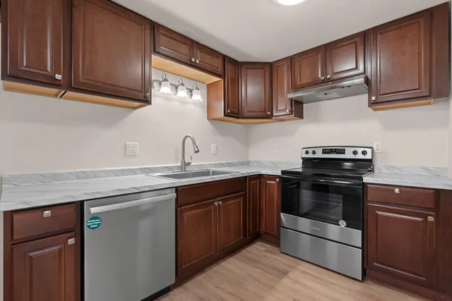 $174,900 | 2130 Elm View Drive, Unit A, Ashwaubenon, WI 54304