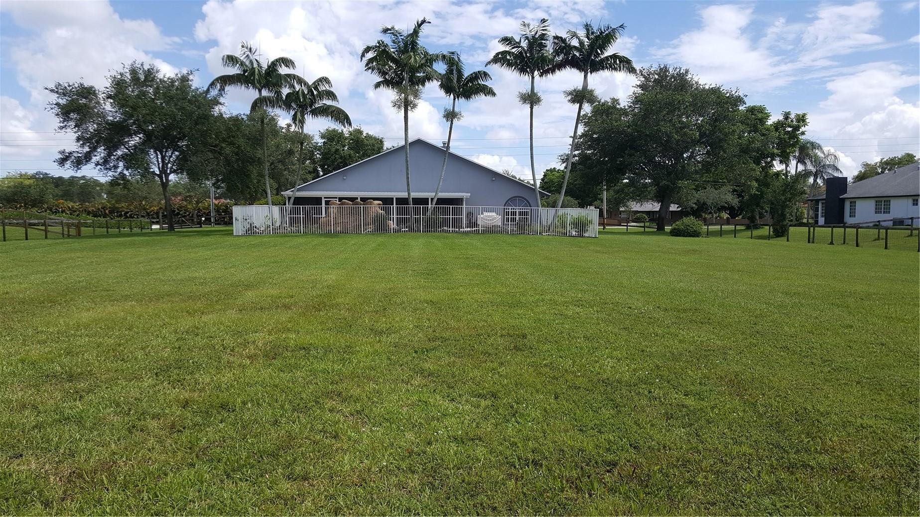 16360 Stirling Road Southwest Ranches, FL 33331 - Photo 5 of 15 Photo 5