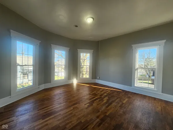 $209,900 | 803 High Street, Middletown, IN 47356