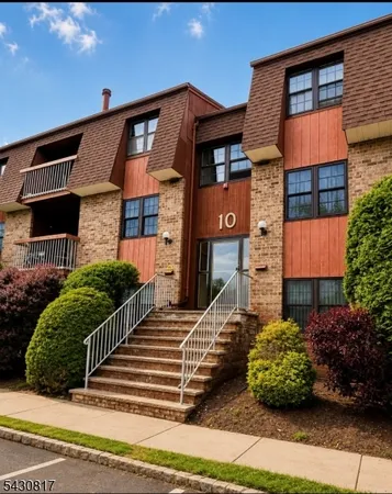 $359,000 | 110 Keystone Court, Unit 110A, Woodbridge, NJ 07095