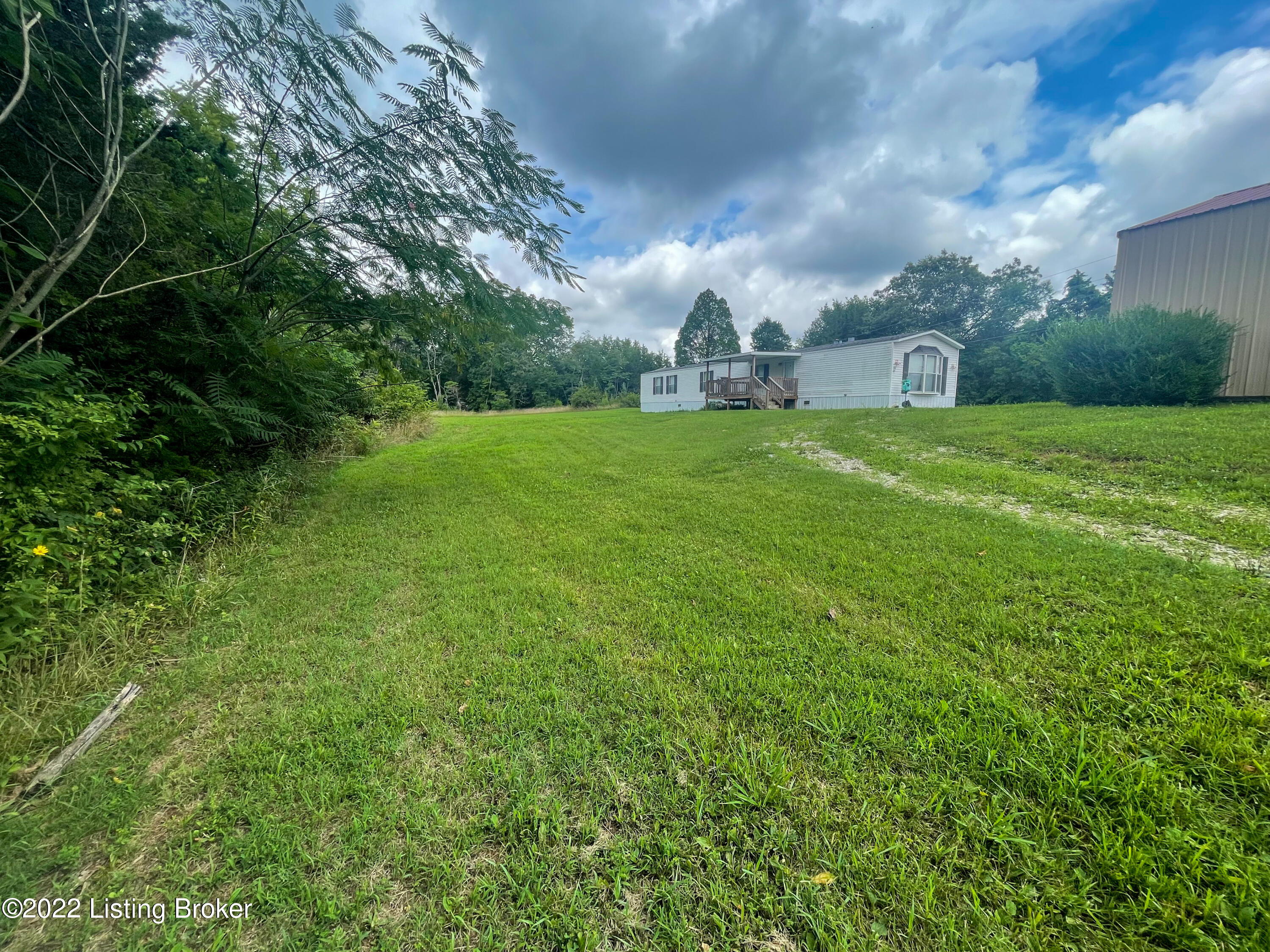 681 Red Hill Road Vine Grove, KY 40175 - Photo 2 of 60 70E38925-6D67-4CF5-AB96-0CE0C05E18C4