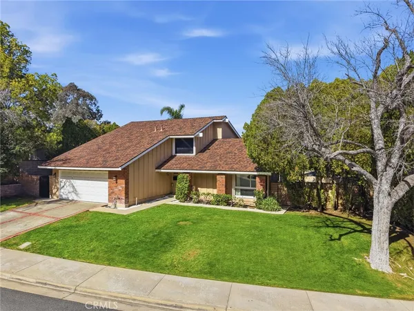 $999,000 | 23943 VÃa Flamenco, Valencia, CA 91355