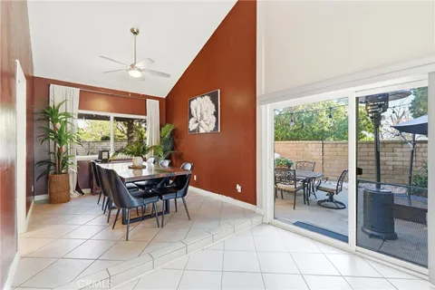 $999,000 | 23943 Vía Flamenco, Valencia, CA 91355