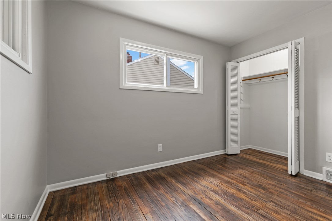 6120 Westerham Road Cleveland, OH 44124 - Photo 21 of 35