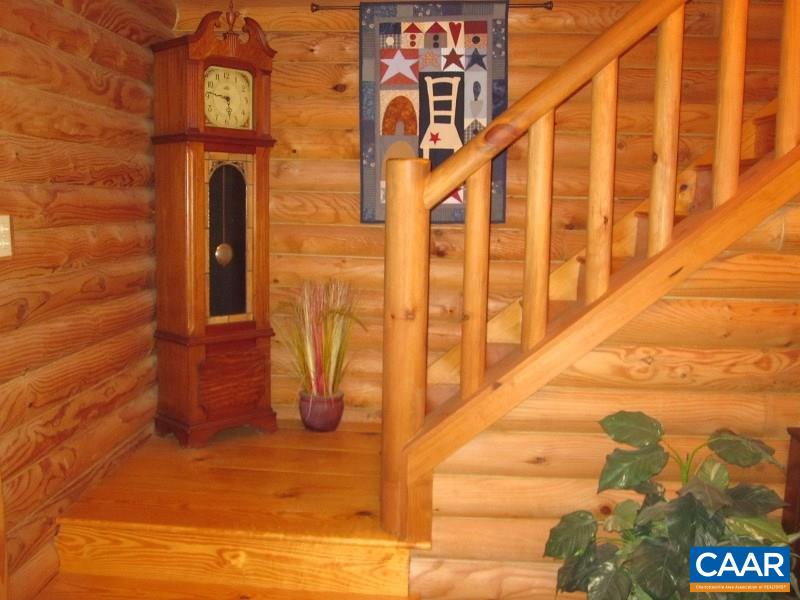991 Sulphur Spring Road Prospect, VA 23960 - Photo 17 of 45 a building with an outdoor space