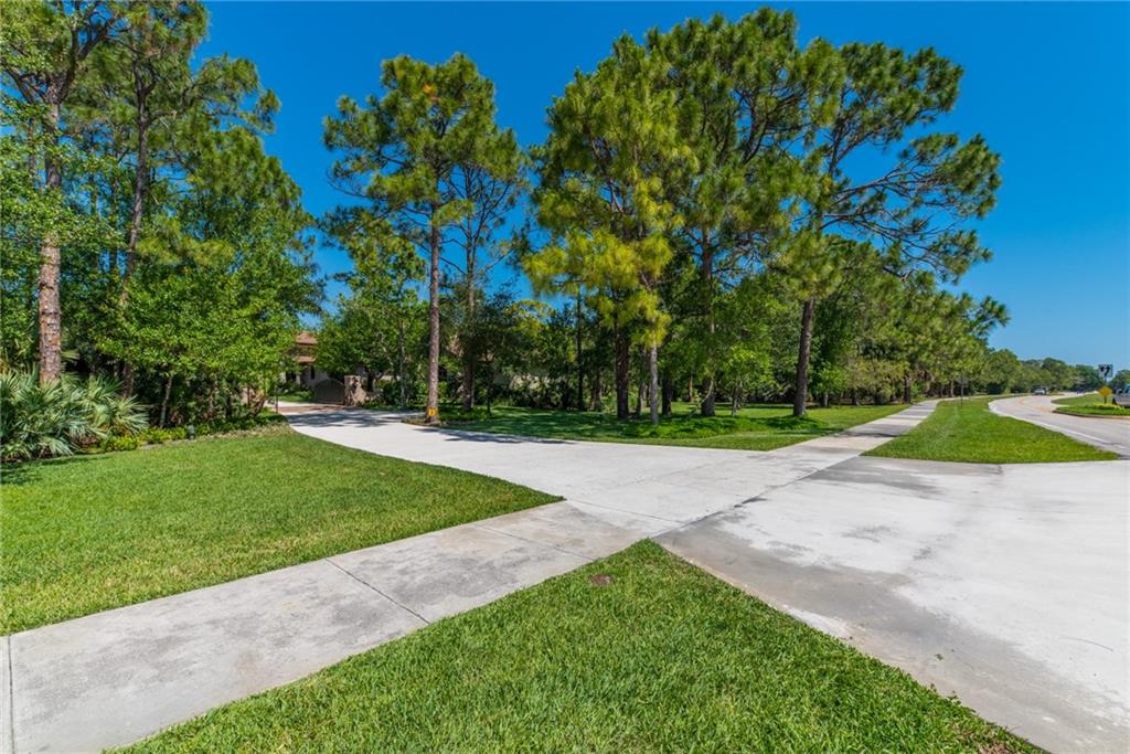 2760 Southwest Murphy Road Palm City, FL 34990 - Photo 10 of 44 Gallery Image 10