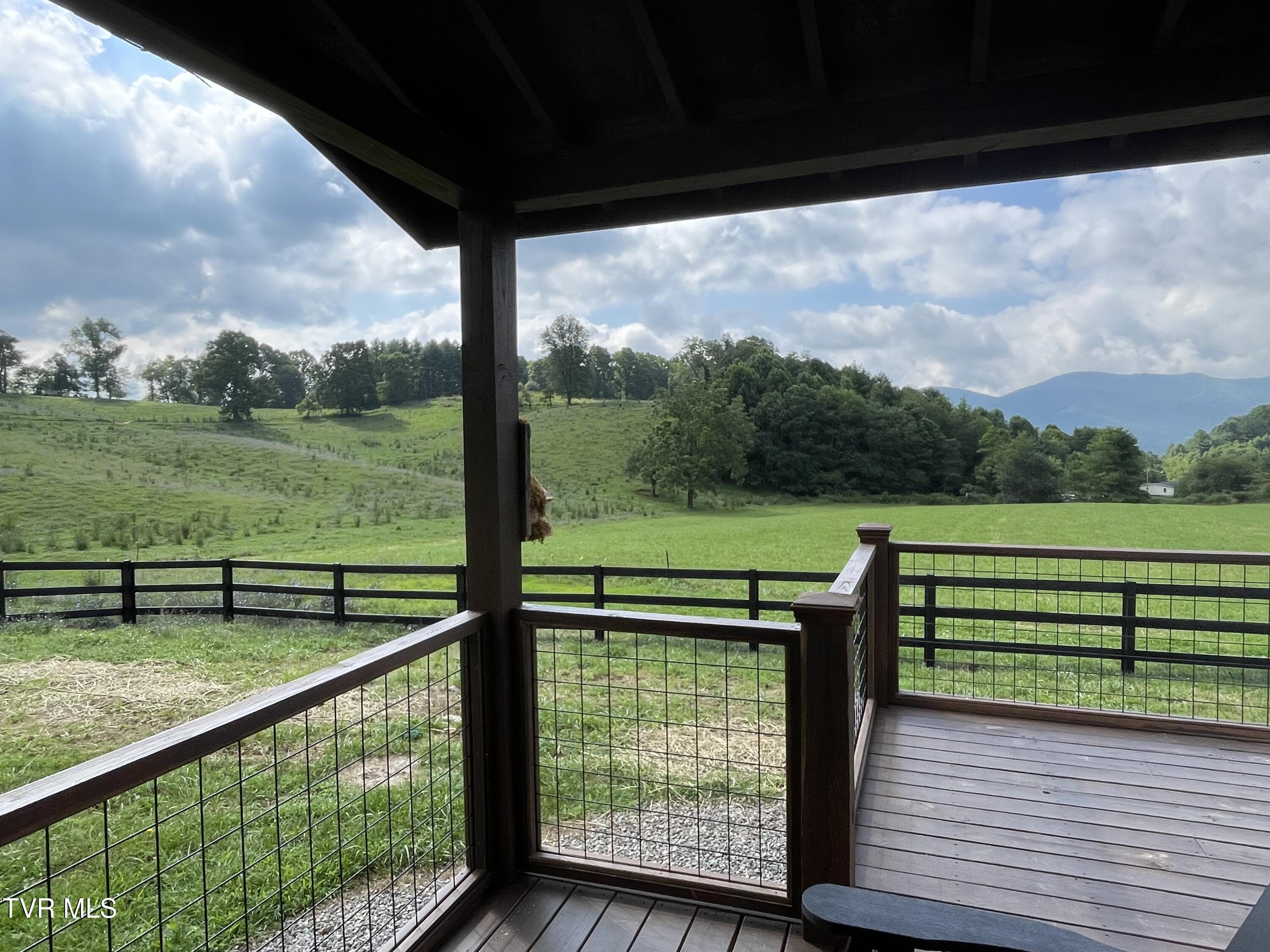 256 Morley Road Mountain City, TN 37683 - Photo 21 of 51 IMG_7584