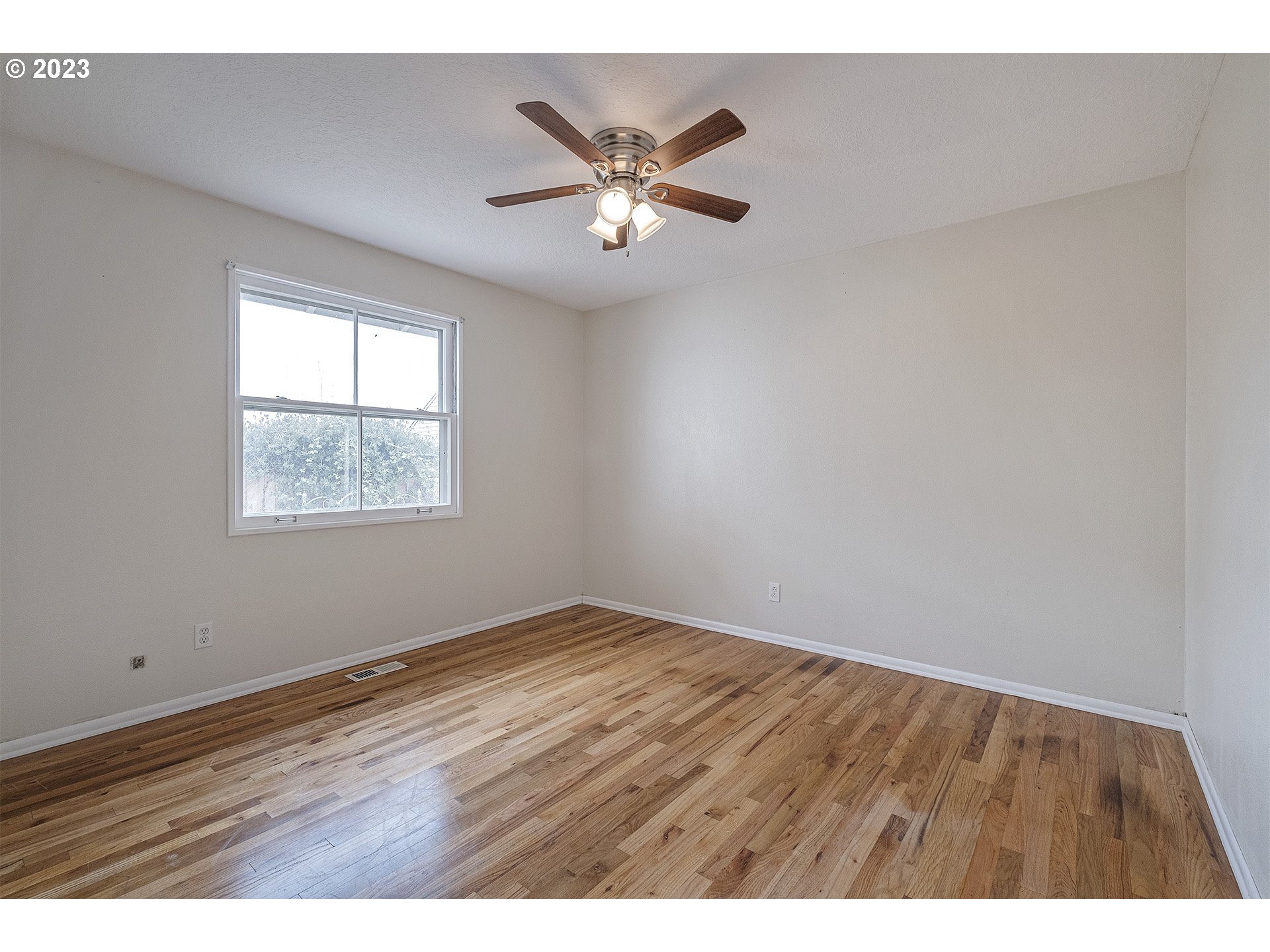 1504 Northeast Cornell Road Hillsboro, OR 97124 - Photo 11 of 26