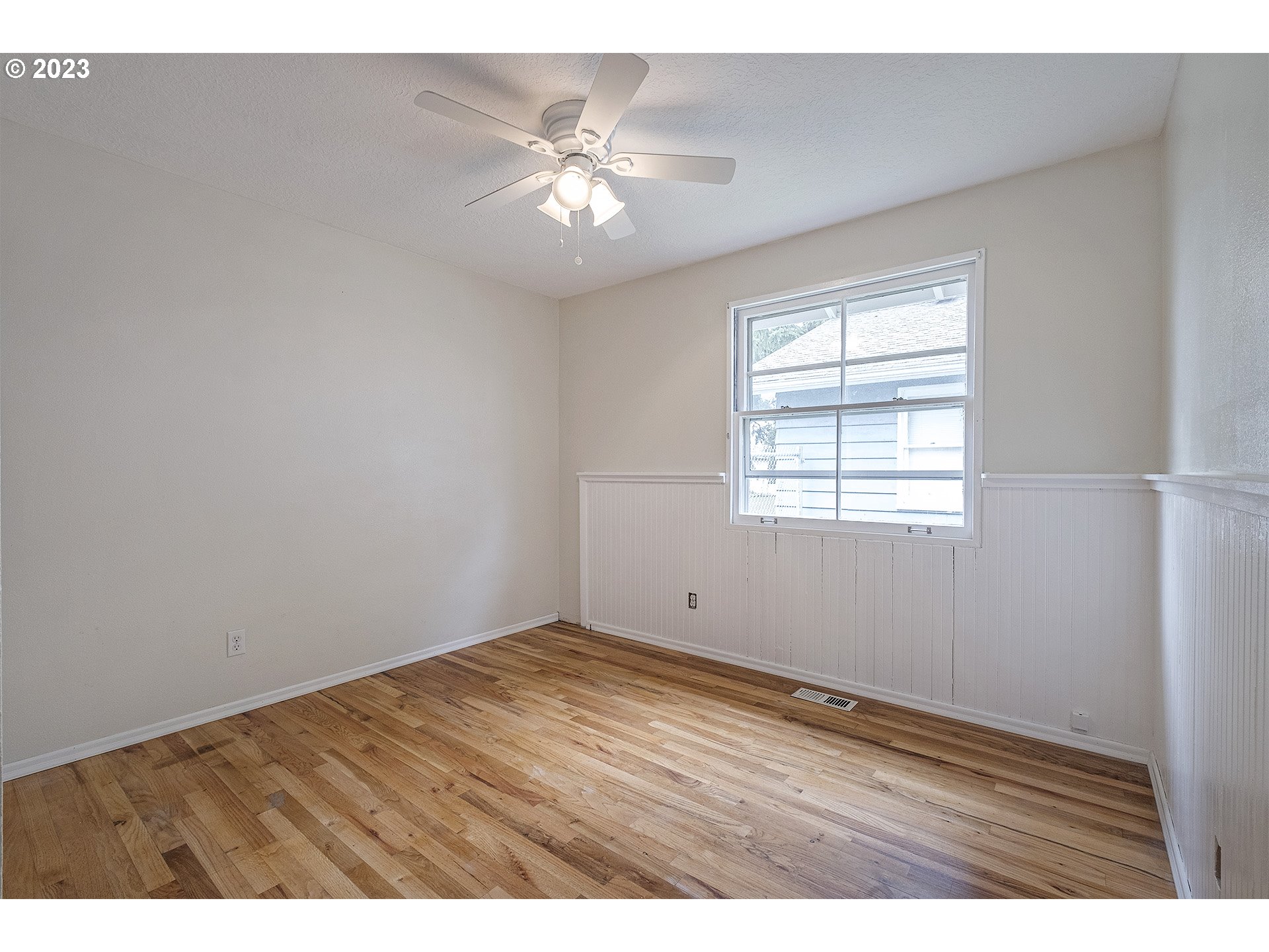 1504 Northeast Cornell Road Hillsboro, OR 97124 - Photo 13 of 26