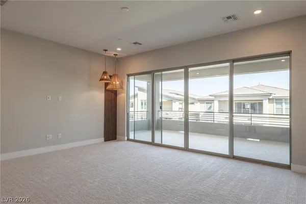 $8,000 | 5086 Canyon Crossing Street, Las Vegas, NV 89135