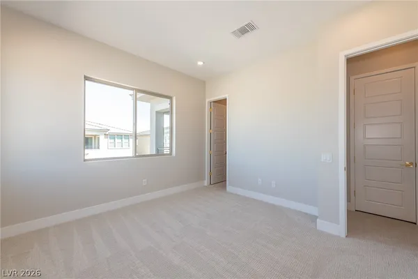 $8,000 | 5086 Canyon Crossing Street, Las Vegas, NV 89135