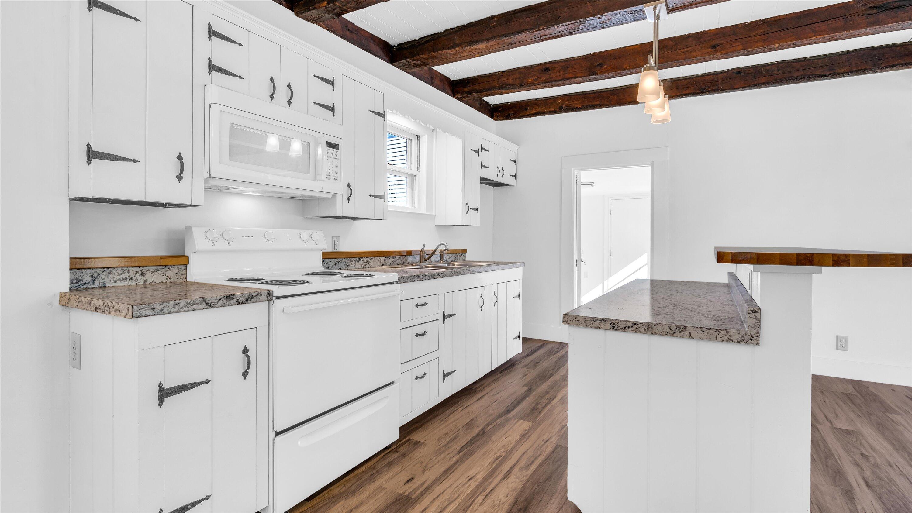 21 Depot Road Lebanon, ME 04027 - Photo 9 of 24 21 Depot Rd - Kitchen