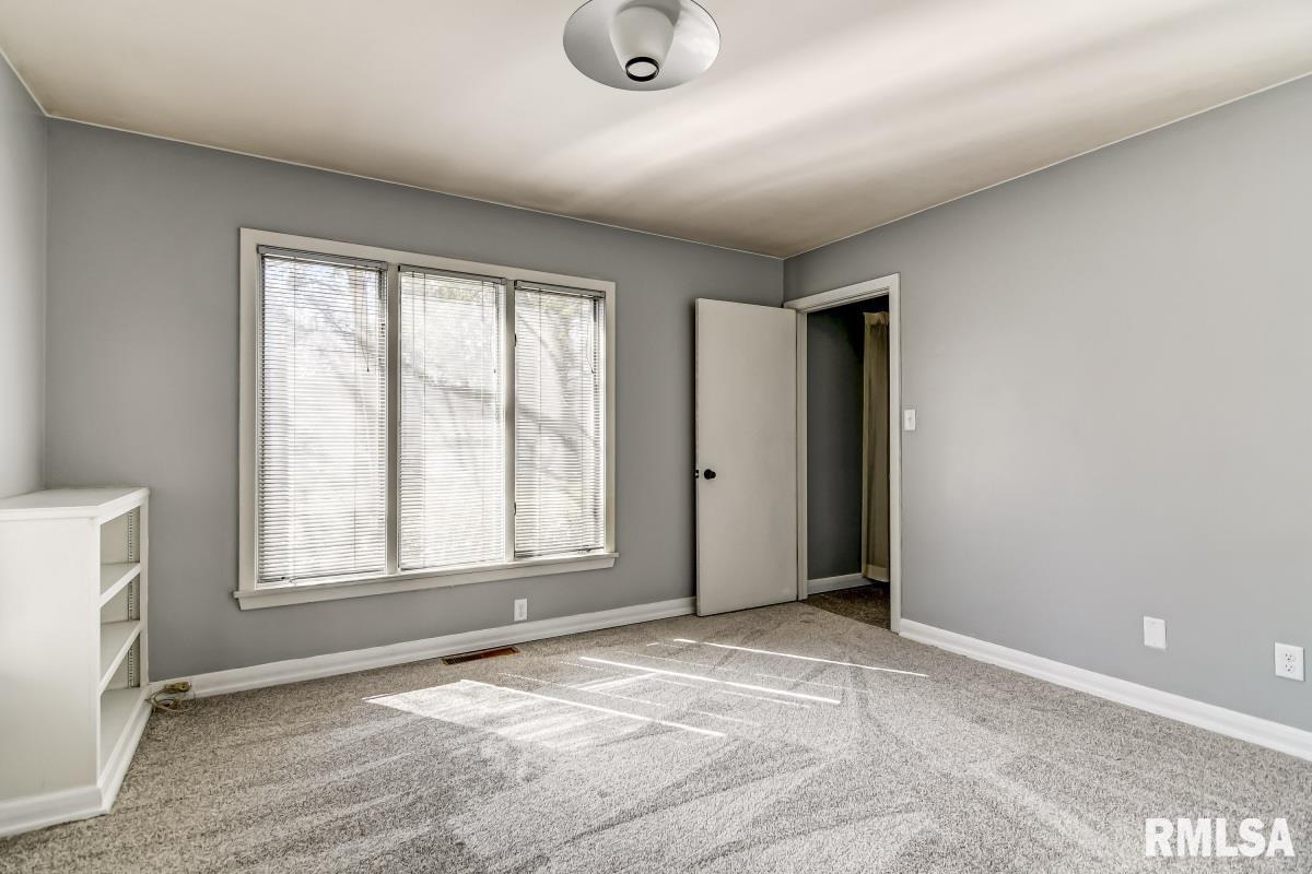 12 Wildwood Road Springfield, IL 62704 - Photo 23 of 51