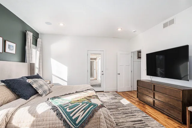 $799,900 | 16659 Adler Drive, West Olive, MI 49460