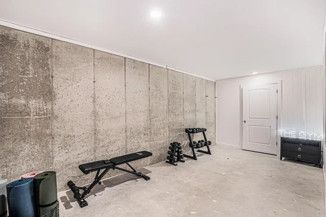 $799,900 | 16659 Adler Drive, West Olive, MI 49460