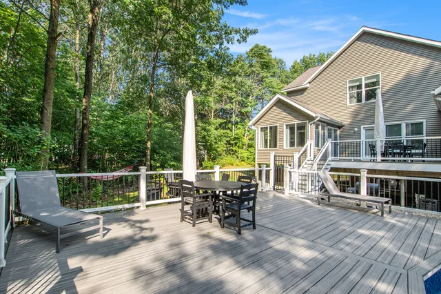 $799,900 | 16659 Adler Drive, West Olive, MI 49460