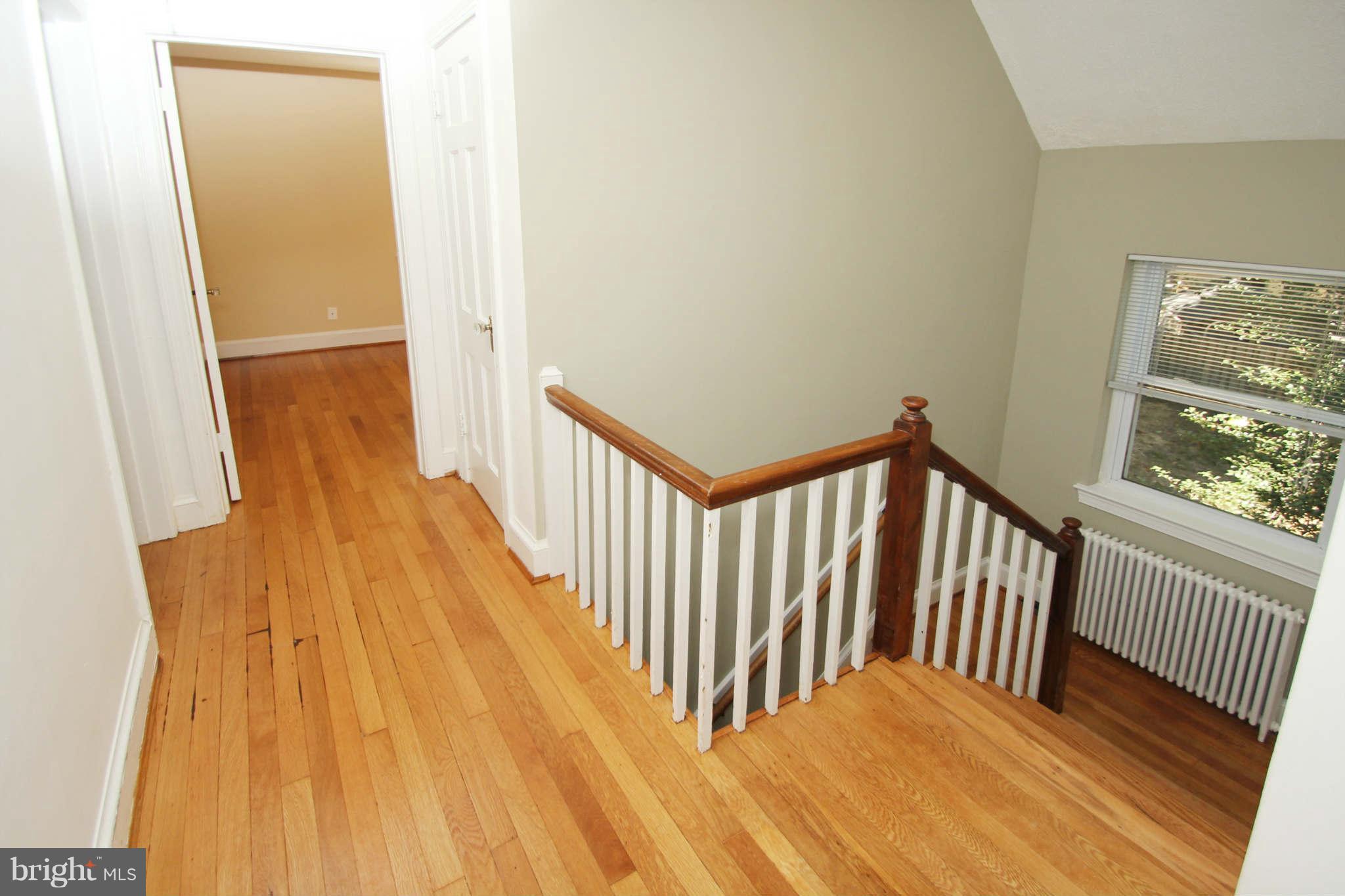 603 Bonifant Street Silver Spring, MD 20910 - Photo 14 of 26 Interior (General)