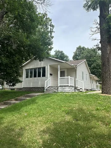 $145,000 | 327 East 7th Street, Maryville, MO 64468