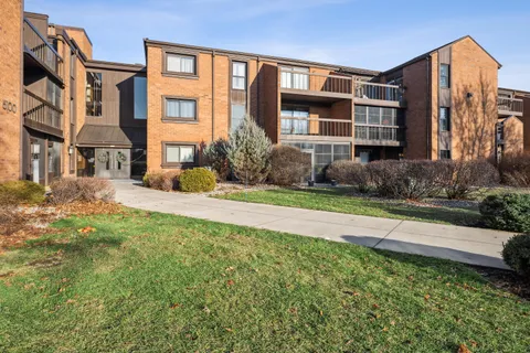 $224,000 | 6100 Stonehedge Drive, Unit 306, Greenfield, WI 53220