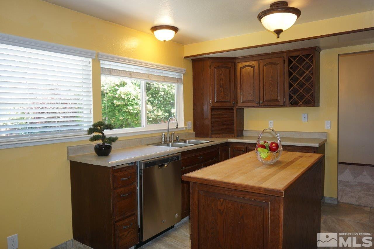 4401 Reggie Road Reno, NV 89502 - Photo 9 of 25 Photo 9