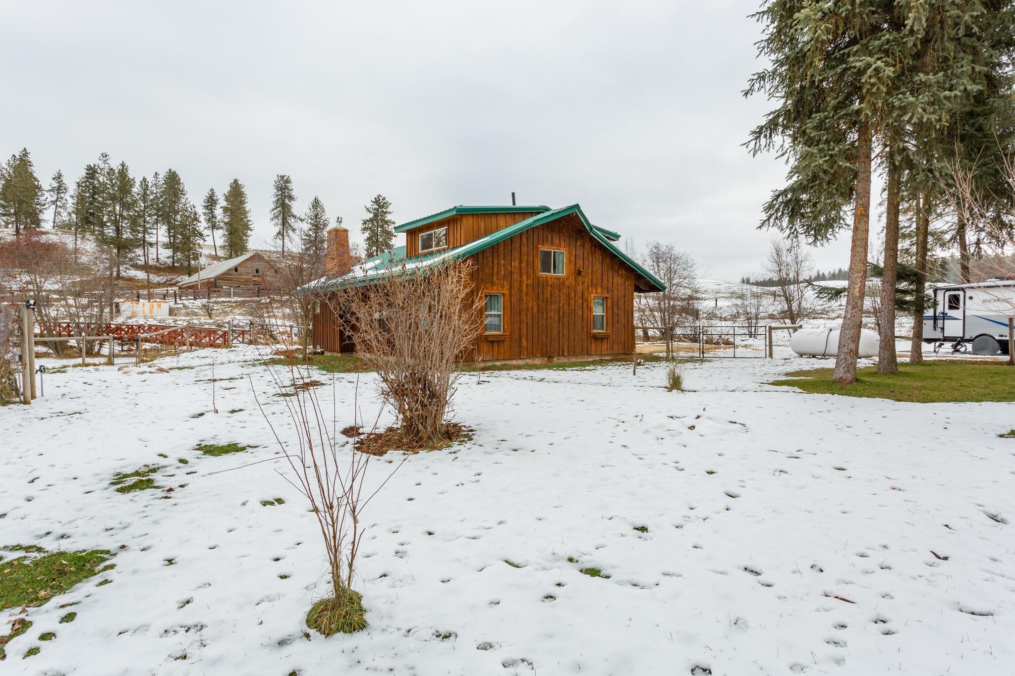 3749 East Jumpoff Road Valley, WA 99181 - Photo 3 of 46