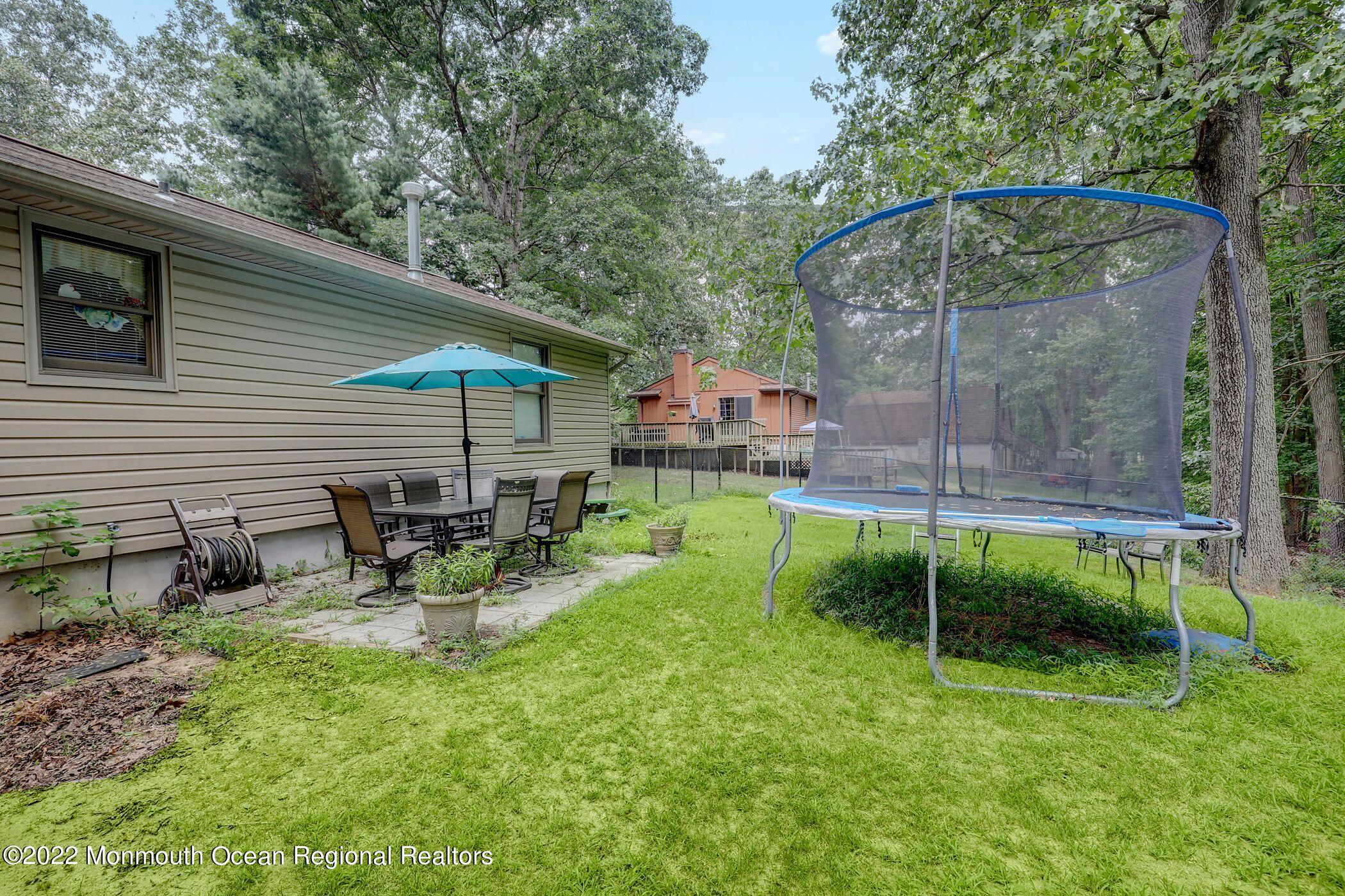 956 Anderson Road Jackson, NJ 08527 - Photo 18 of 21 956 anderson rear patio area