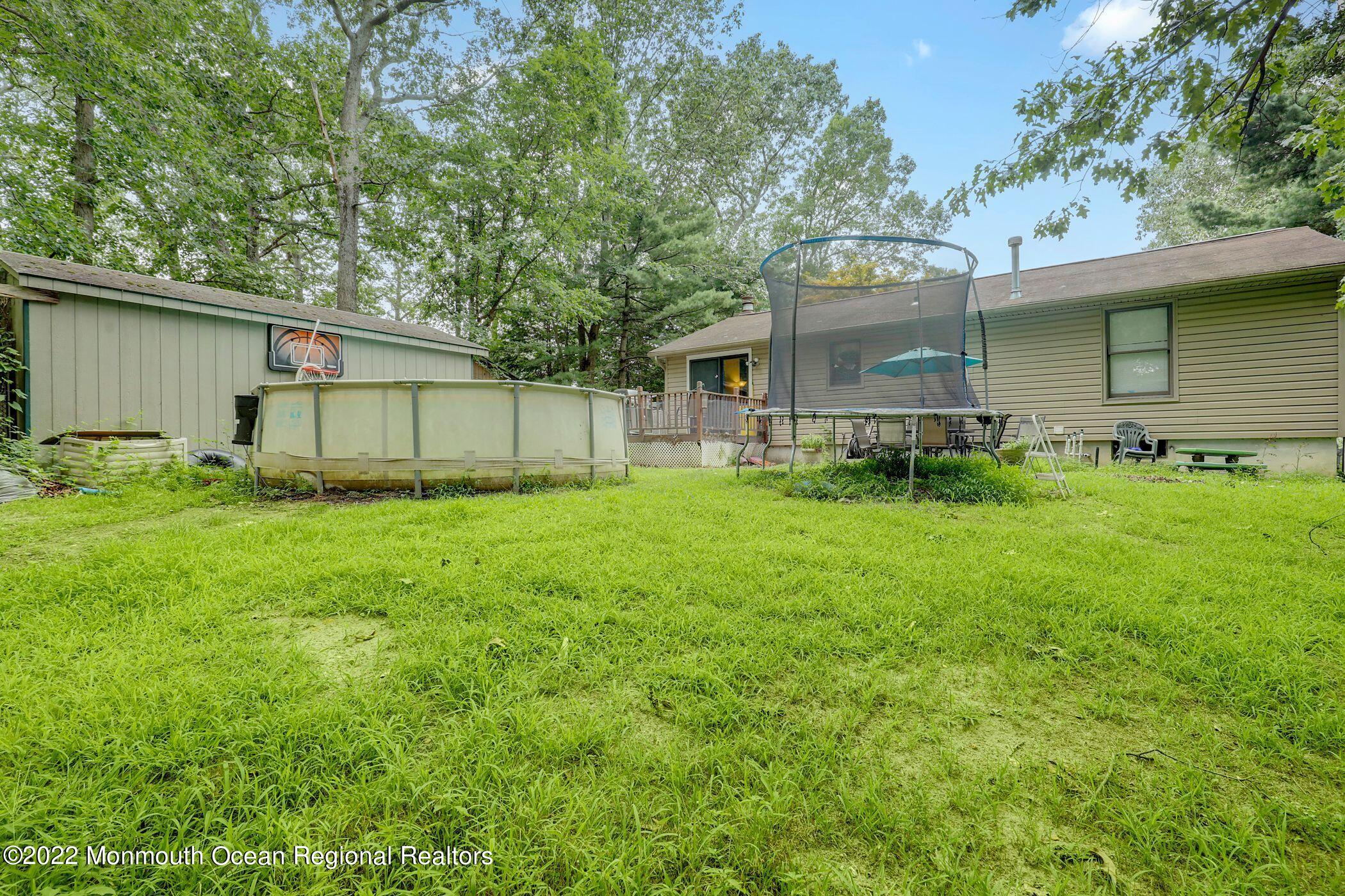 956 Anderson Road Jackson, NJ 08527 - Photo 19 of 21 956 anderson rear yard #2