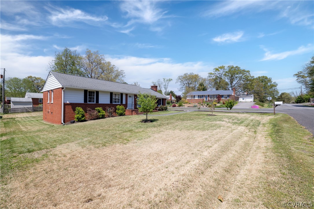 2214 Colwyn Road Henrico, VA 23229 - Photo 3 of 30 Gallery Image 3