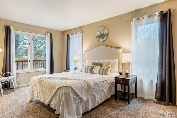 $599,900 | 877 Red Fox Drive, Innsbrook, MO 63390