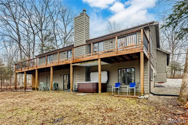$599,900 | 877 Red Fox Drive, Innsbrook, MO 63390
