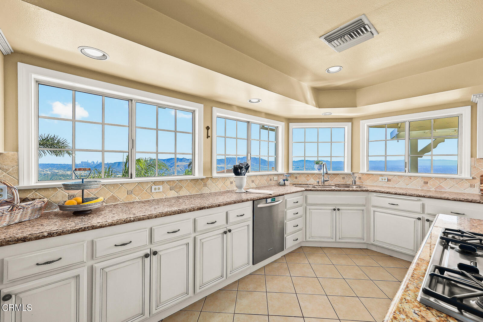 Undisclosed Address Burbank, CA 91501 - Photo 18 of 70 MLS_24