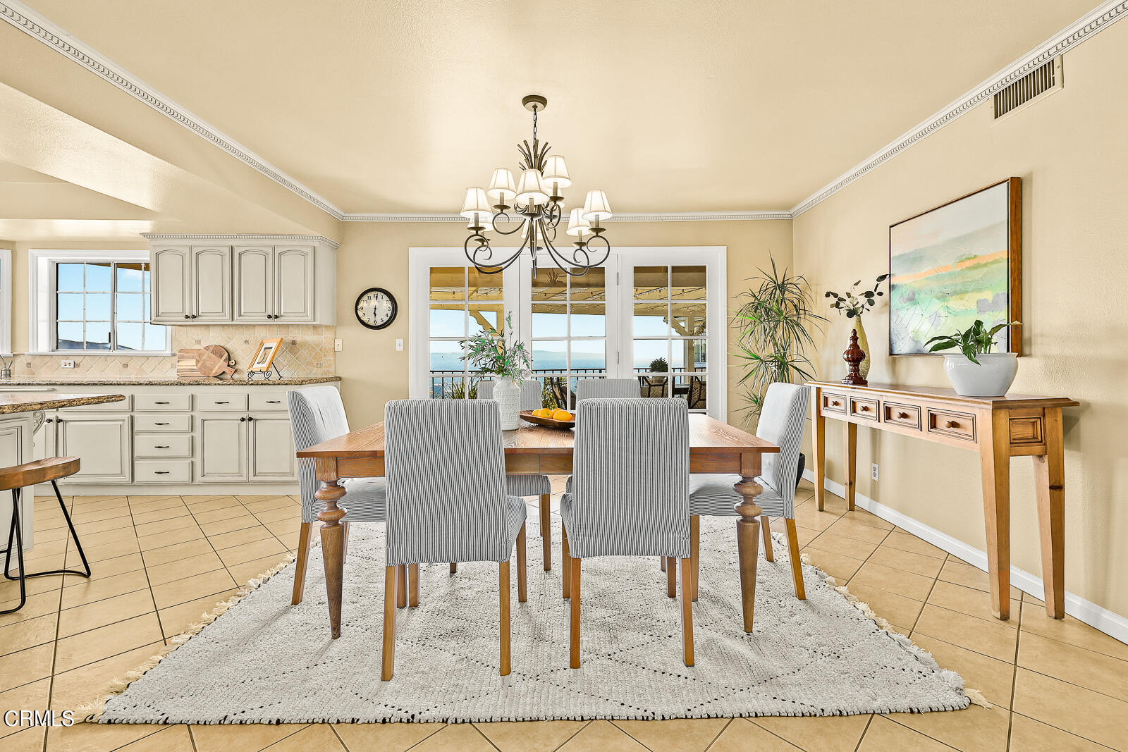 Undisclosed Address Burbank, CA 91501 - Photo 21 of 70 a view of a dining room with furniture