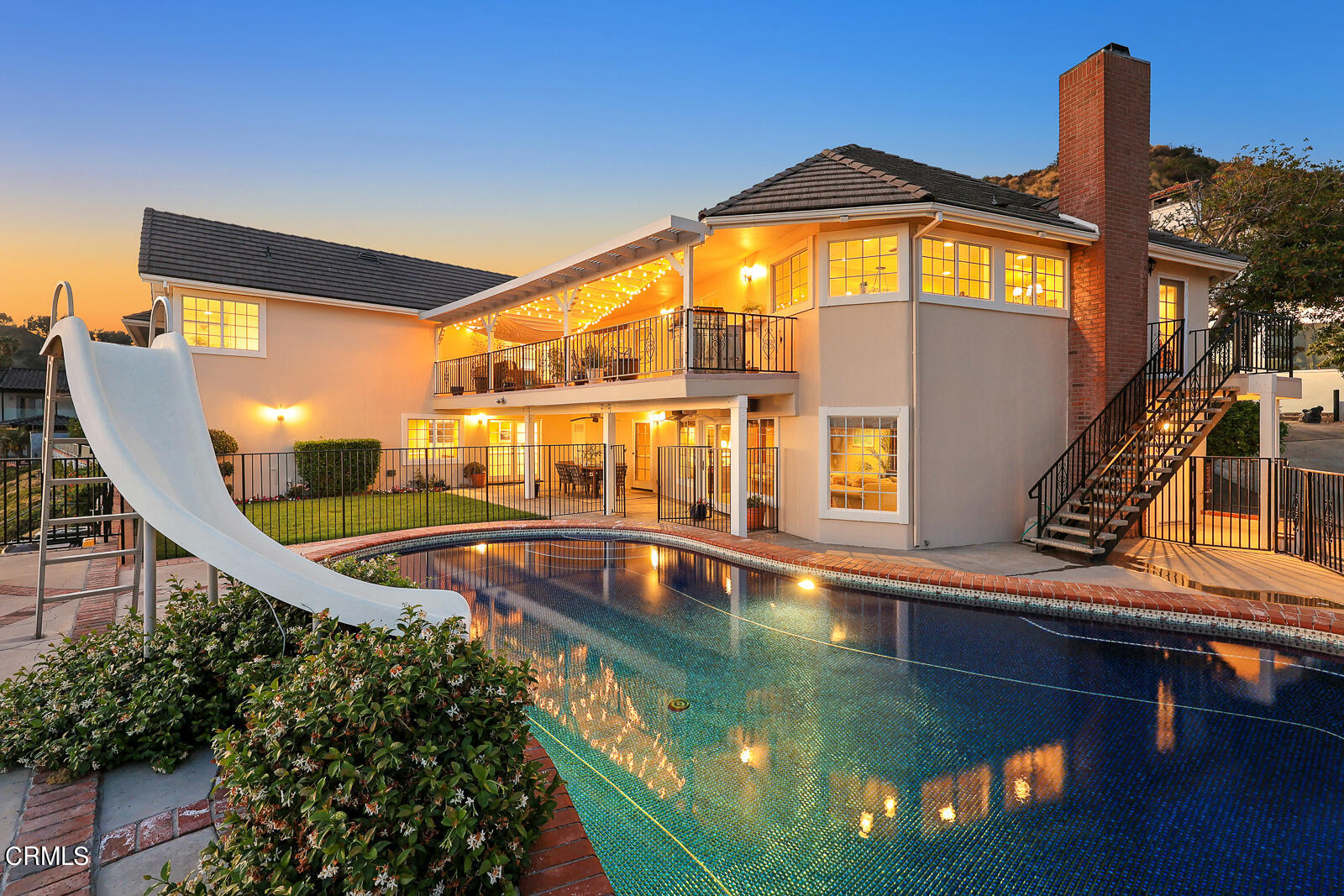 Undisclosed Address Burbank, CA 91501 - Photo 55 of 70 a view of a swimming pool with a patio