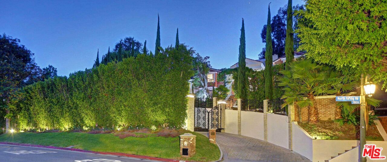 725 North Faring Road Los Angeles, CA 90077 - Photo 54 of 56 a view of a yard with plants