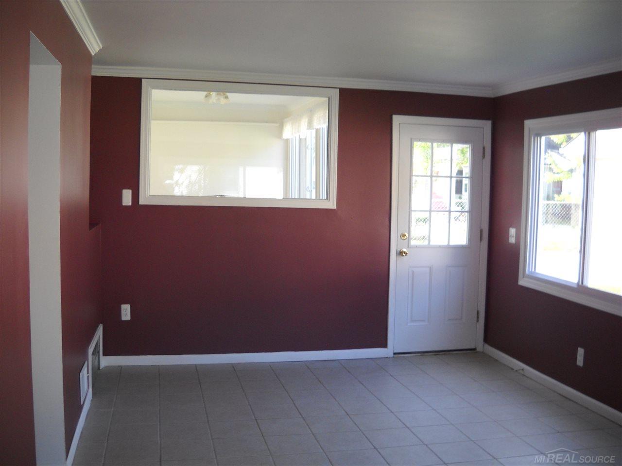 1200 Torrey Road Grosse Pointe, MI 48236 - Photo 56 of 59 31260937-58.JPG