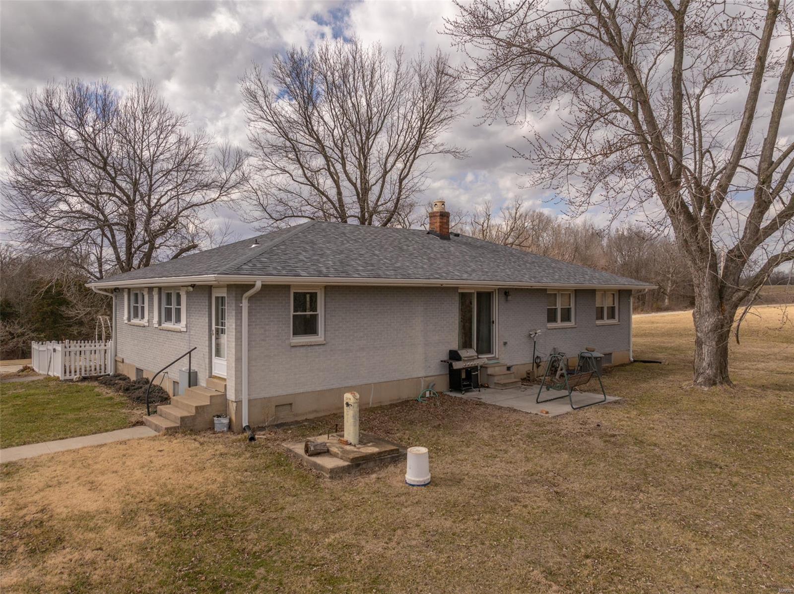 242 Gerding Road Troy, MO 63379 - Photo 25 of 99