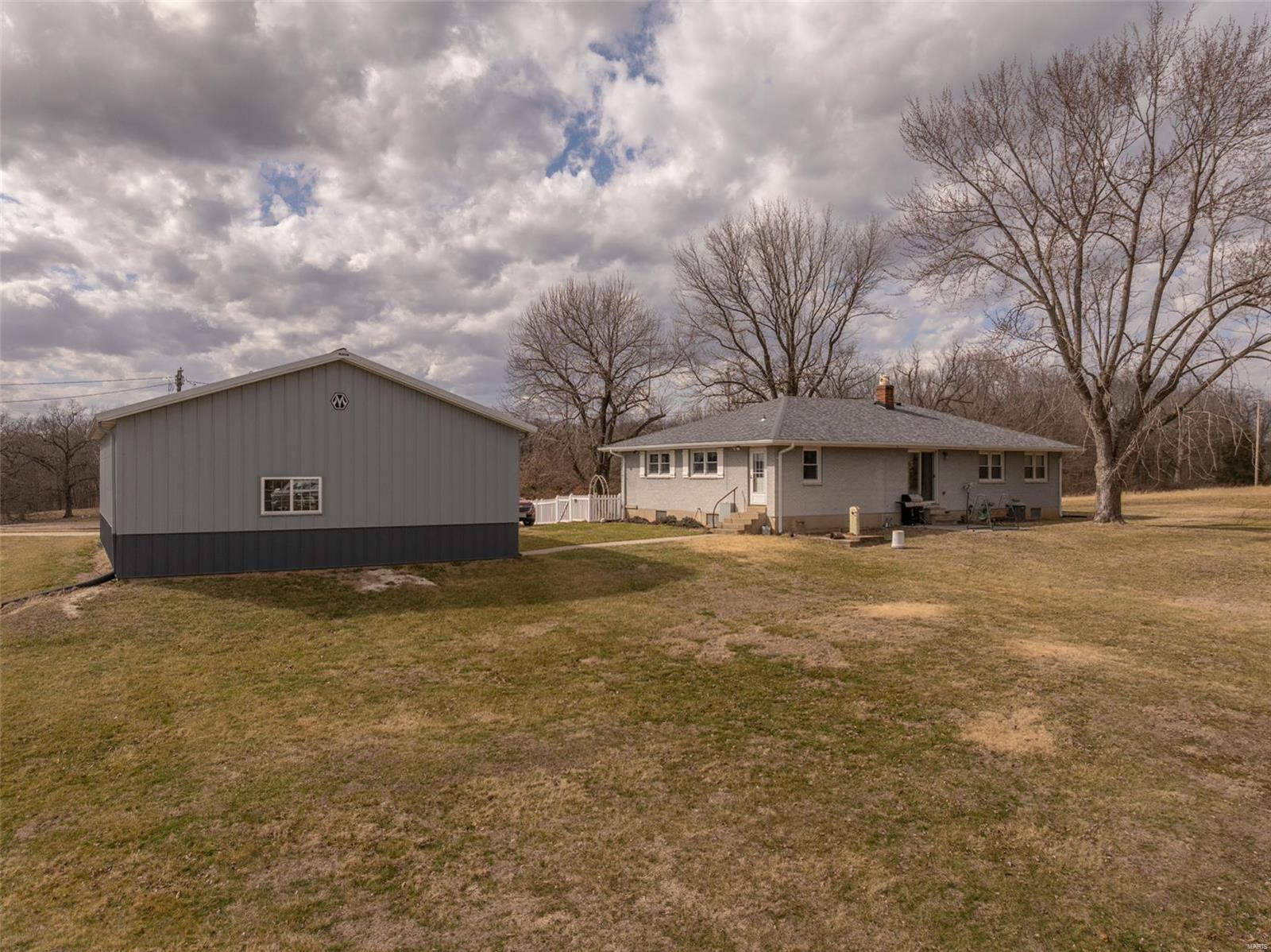 242 Gerding Road Troy, MO 63379 - Photo 26 of 99
